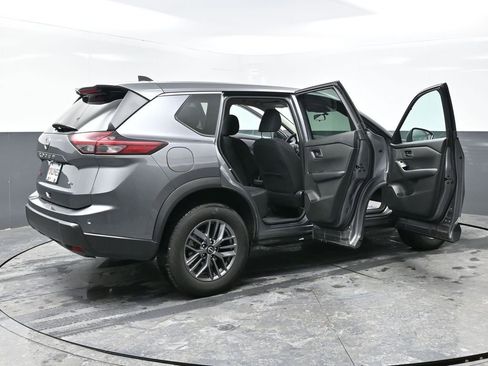 Used 2024 Nissan Rogue S image 55