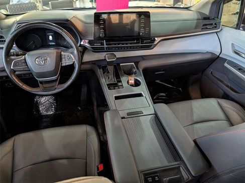 Certified 2024 Toyota Sienna XSE image 16