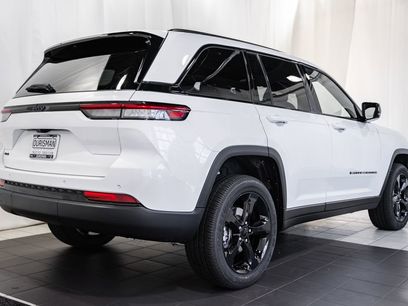 New 2025 Jeep Grand Cherokee Altitude
