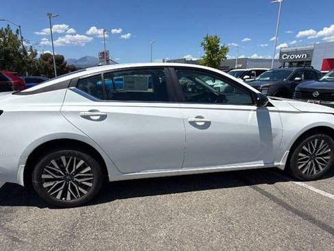 New 2026 Nissan Altima 2.5 SV AWD/4WD image 3