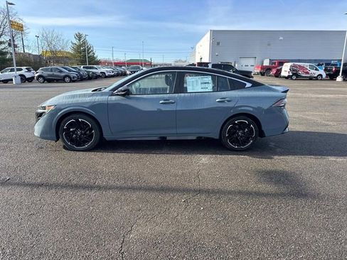 New 2026 Nissan Sentra SR w/ SR Premium Package FWD image 7