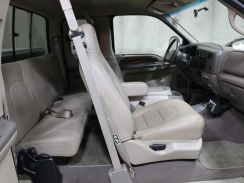 Used 2000 Ford F250 Lariat image 17