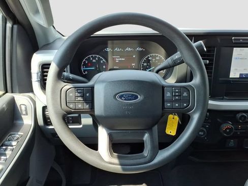 Used 2024 Ford F250 XL w/ STX Appearance Package AWD/4WD image 9