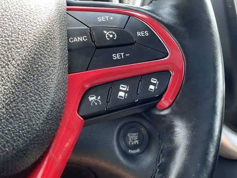Used 2014 Jeep Cherokee Trailhawk w/ Technology Group AWD/4WD image 30