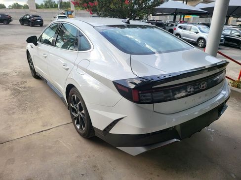 Used 2025 Hyundai Sonata SEL FWD image 3