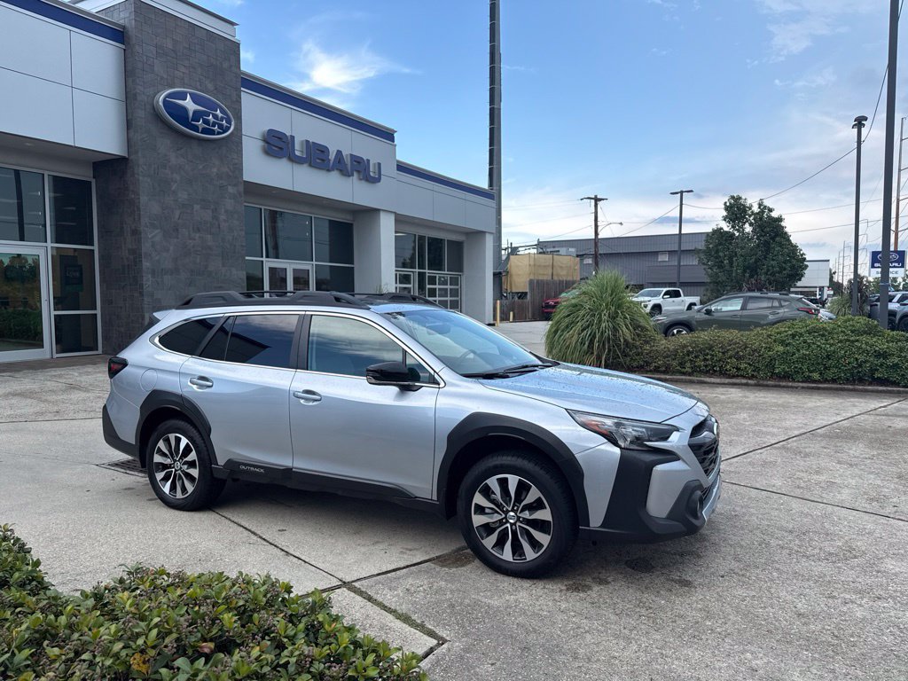 Certified 2025 Subaru Outback Limited AWD/4WD image 8