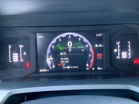 Used 2025 Toyota 4Runner SR5 AWD/4WD image 25