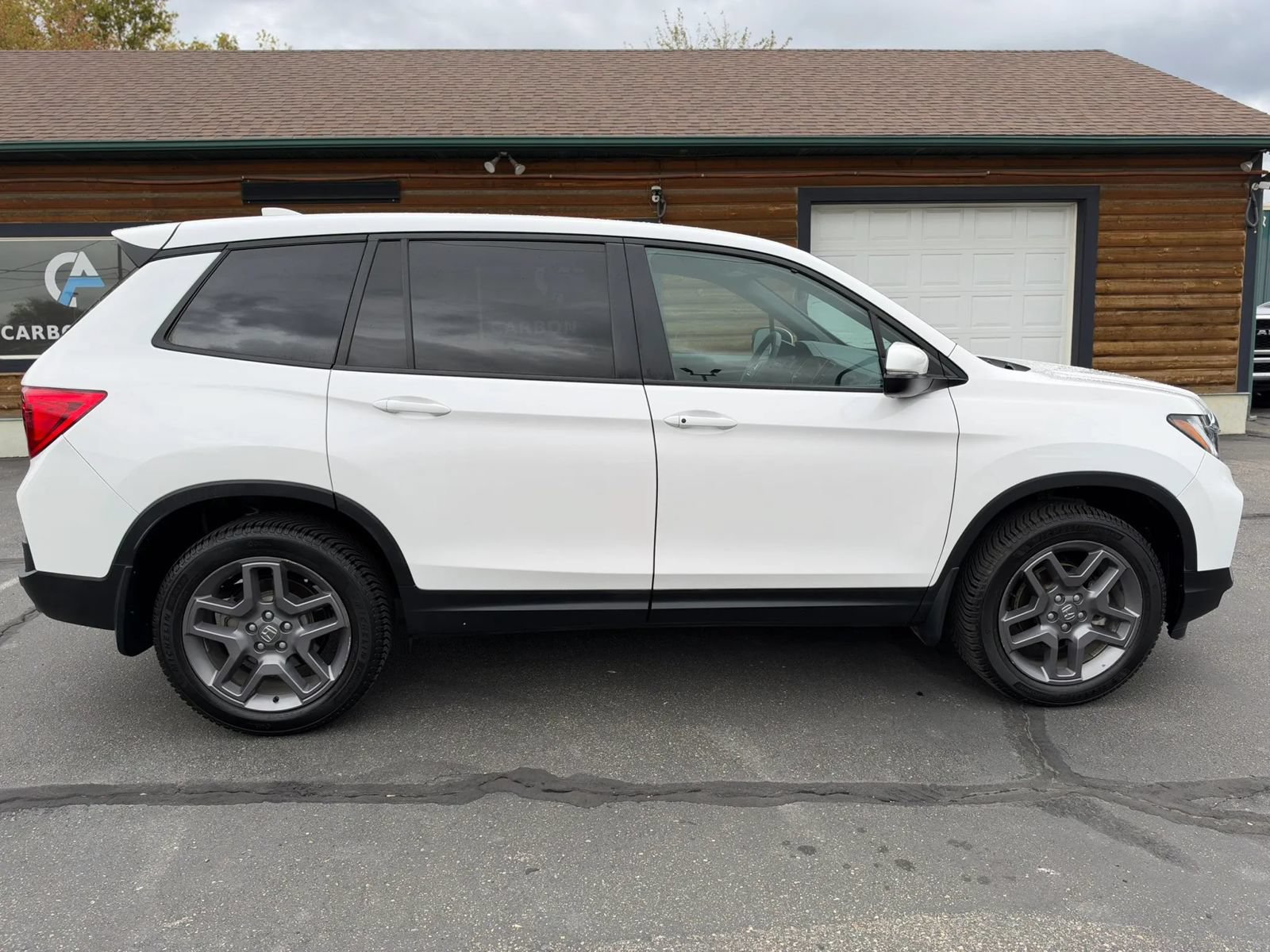 Used 2023 Honda Passport EX-L image 9
