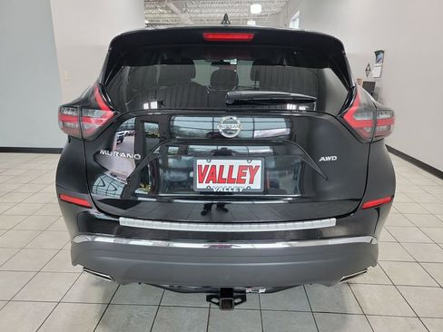 Used 2019 Nissan Murano S image 5