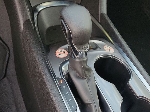 Used 2024 Chevrolet Malibu LT image 15