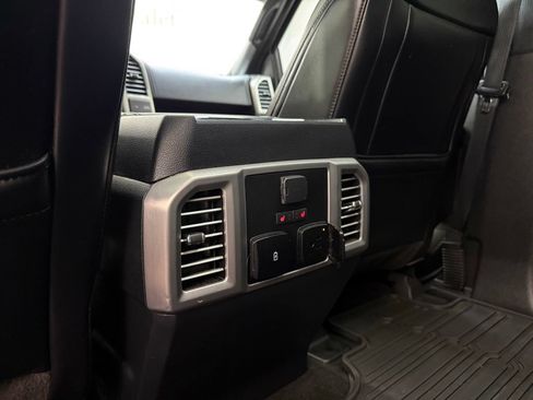 Used 2020 Ford F150 Platinum w/ Equipment Group 701A Luxury AWD/4WD image 19
