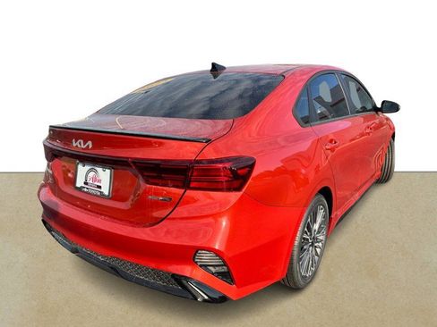 Used 2022 Kia Forte GT-Line w/ GT-Line Technology Package FWD image 4