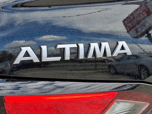 Certified 2023 Nissan Altima 2.5 SV image 29