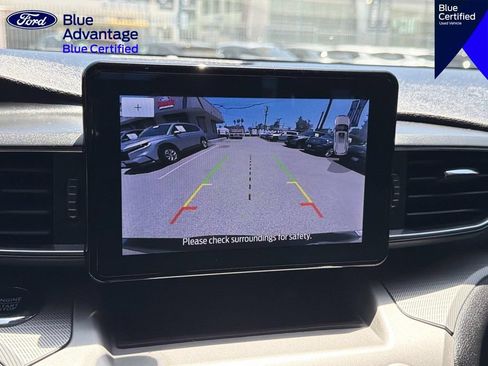 Used 2023 Ford Explorer XLT w/ Equipment Group 202A RWD image 31