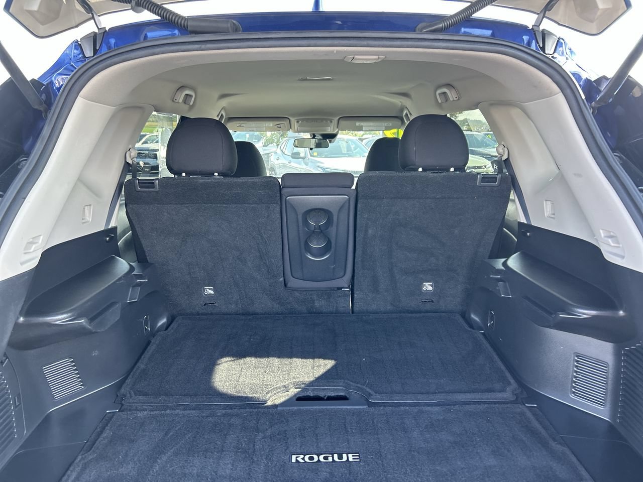 Used 2019 Nissan Rogue S w/ Special Edition Package FWD image 18