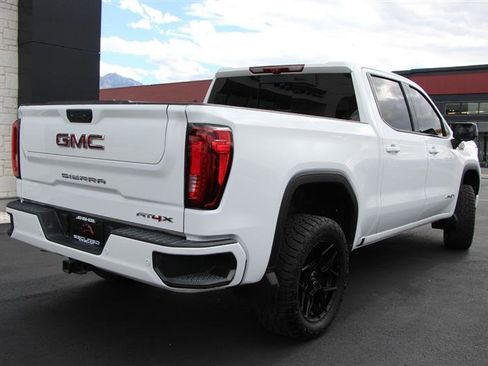 Used 2022 GMC Sierra 1500 AT4X image 8
