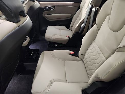 New 2026 Volvo XC90 B5 Plus w/ Protection Package Premier image 30