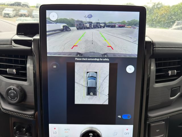 Used 2022 Ford F150 Lightning Platinum AWD/4WD image 33