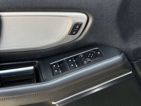 Used 2025 Ford Expedition Max Active RWD image 26