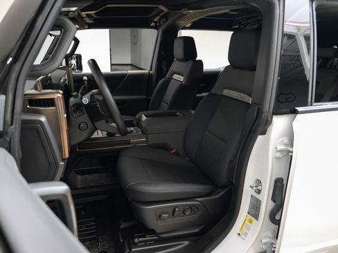 Used 2025 GMC Hummer EV 2X w/ LPO, Sport Package AWD/4WD image 41