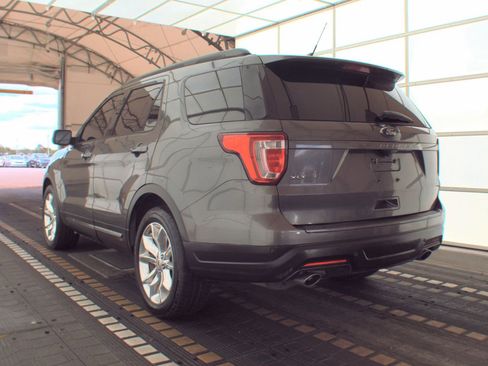 Used 2018 Ford Explorer XLT w/ Equipment Group 202A FWD image 10