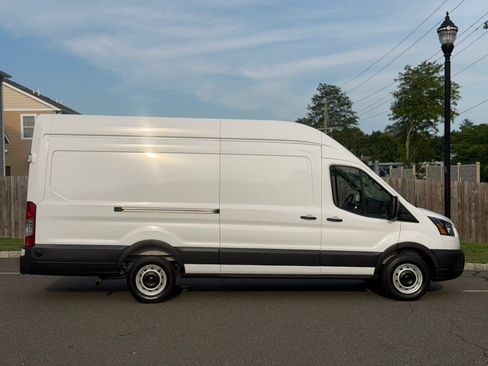 Used 2025 Ford Transit 250 148 High Roof Extended w/ Load Area Protection Package RWD image 3