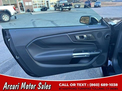 Used 2025 Ford Mustang GT Premium image 12