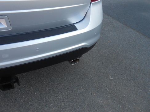 Used 2013 Ford Edge SEL image 18