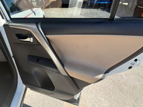Used 2015 Toyota RAV4 XLE image 30