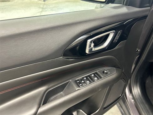 Used 2024 Jeep Compass Trailhawk w/ Trailhawk Elite Group image 14