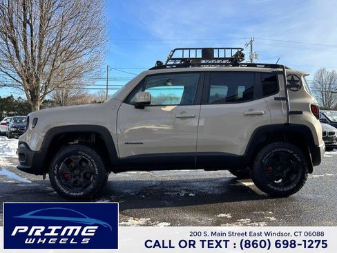 Used 2015 Jeep Renegade Latitude image 4