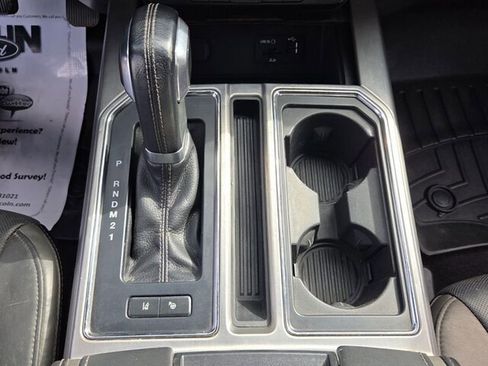 Used 2015 Ford F150 Platinum w/ Equipment Group 701A Luxury AWD/4WD image 20