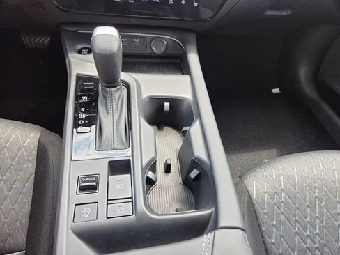 Used 2026 Nissan Sentra SV w/ SV Convenience Package FWD image 18