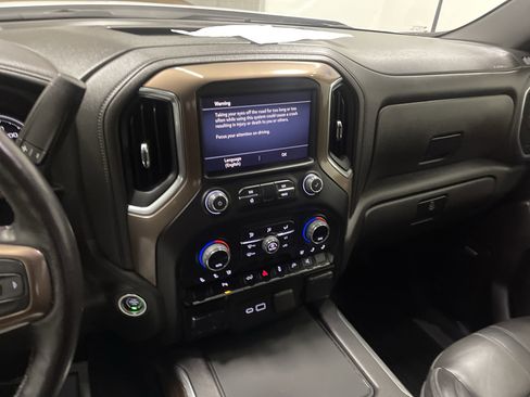 Used 2022 Chevrolet Silverado 1500 High Country AWD/4WD image 28