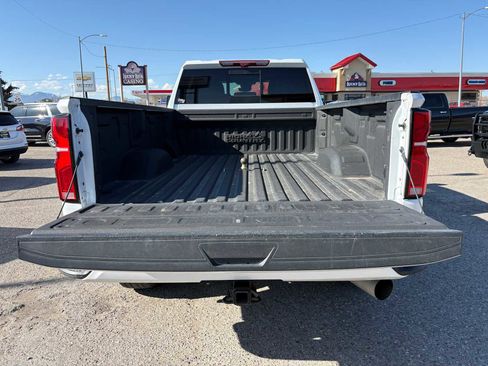 Used 2024 Chevrolet Silverado 3500 High Country w/ Technology Package AWD/4WD image 5