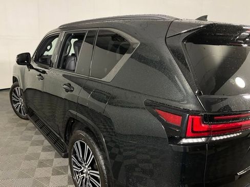 Used 2023 Lexus LX 600 4WD w/ Appearance Package image 39