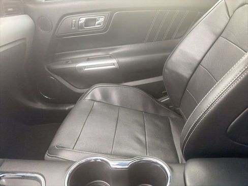 Used 2016 Ford Mustang GT Premium image 10