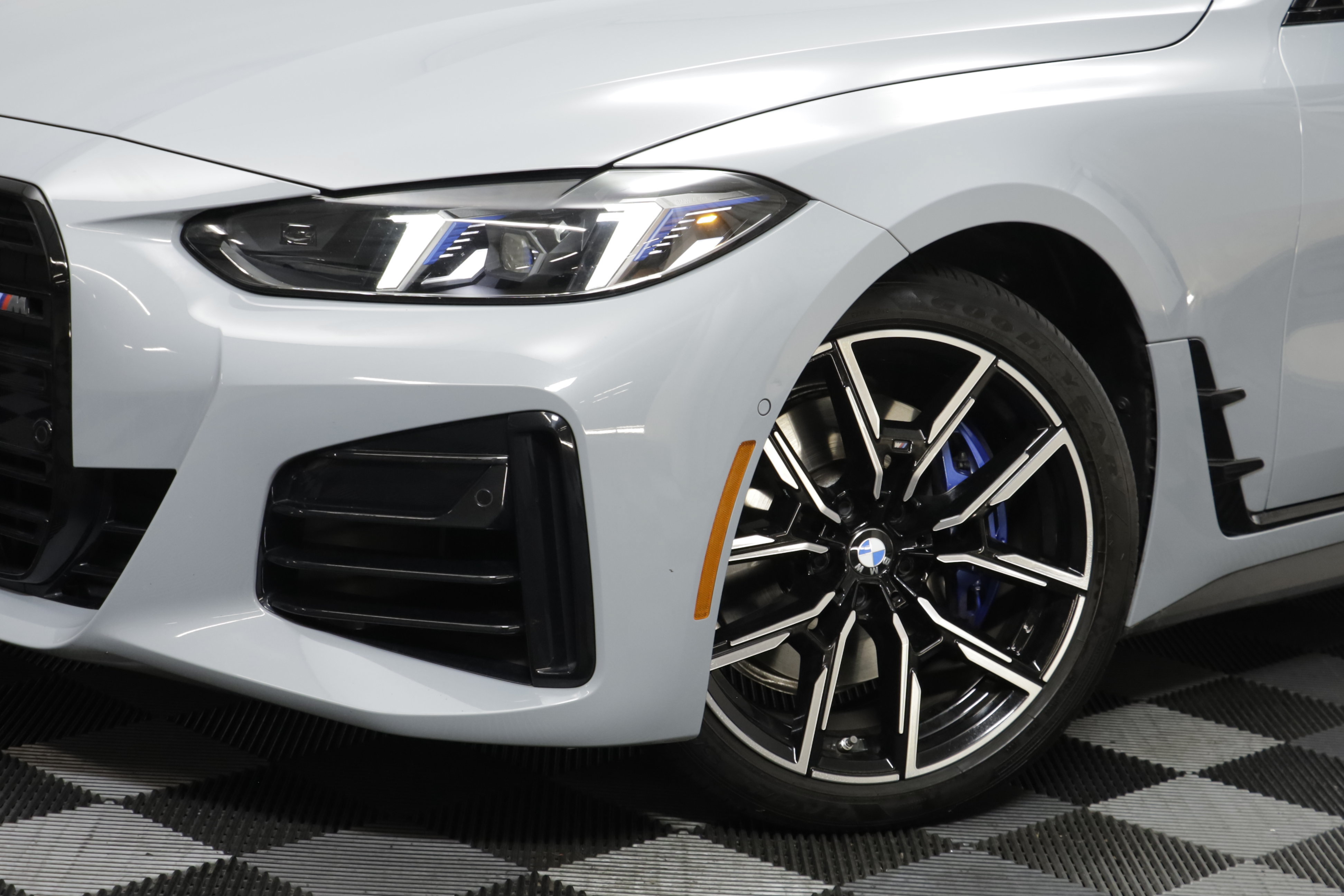 Used 2025 BMW 440i xDrive AWD/4WD image 3