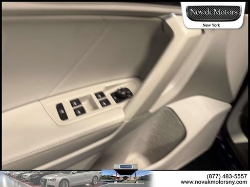 Used 2023 Volkswagen Tiguan SE AWD/4WD image 13