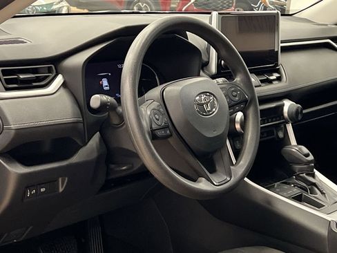 Used 2024 Toyota RAV4 LE image 15