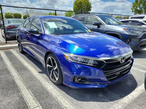 Used 2022 Honda Accord Sport image 2