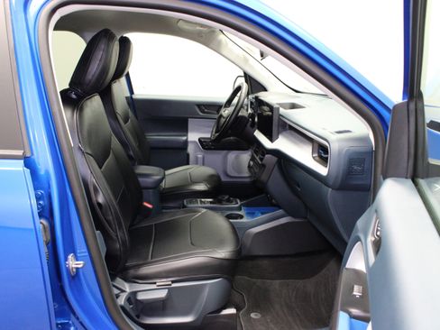 Used 2025 Ford Maverick XLT AWD/4WD image 17