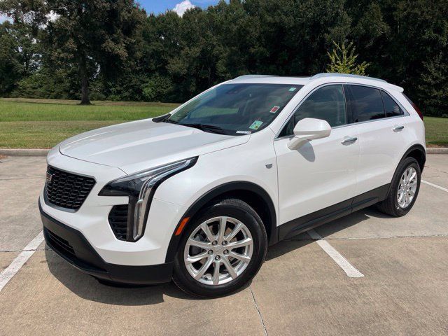 Used 2020 Cadillac XT4 Luxury FWD image 2