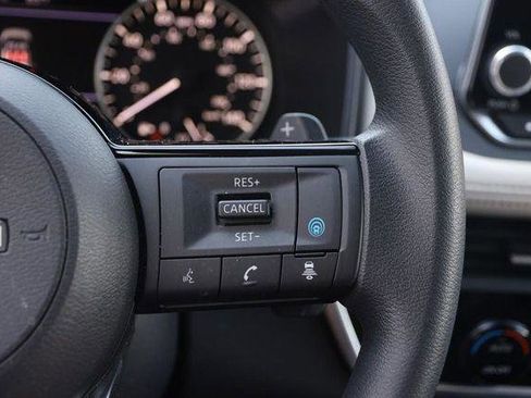 Used 2023 Nissan Rogue SV image 13