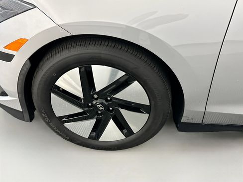 Used 2024 Hyundai Ioniq 6 SE image 11