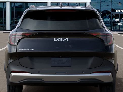New 2026 Kia Sportage EX image 13