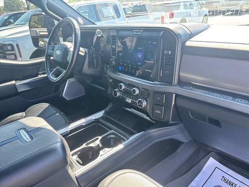 Used 2025 Ford F250 Platinum AWD/4WD image 13