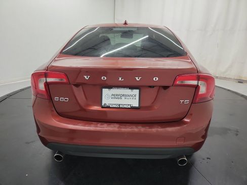 Used 2012 Volvo S60 T5 image 8