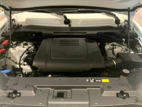 New 2026 Land Rover Defender 110 S image 16