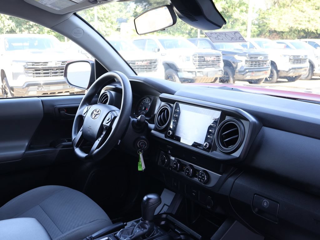 Used 2020 Toyota Tacoma SR AWD/4WD image 33